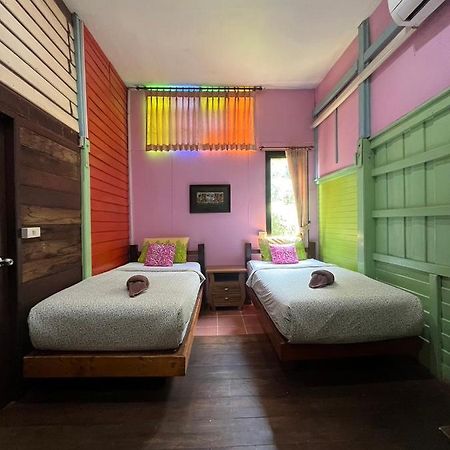 Tamarind Guesthouse Phra Nakhon Si Ayutthaya Dış mekan fotoğraf