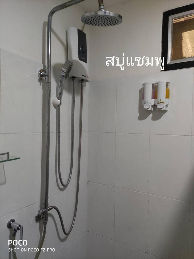 Tamarind Guesthouse Phra Nakhon Si Ayutthaya Dış mekan fotoğraf