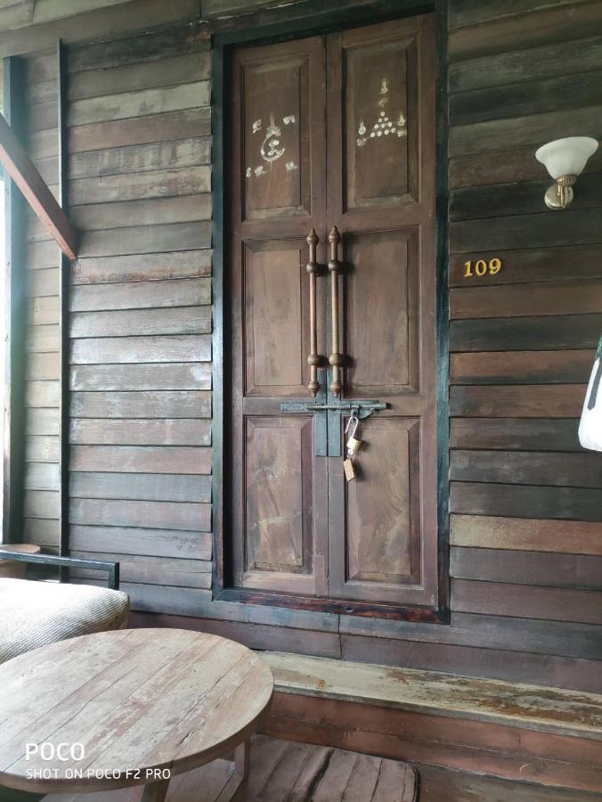 Tamarind Guesthouse Phra Nakhon Si Ayutthaya Dış mekan fotoğraf