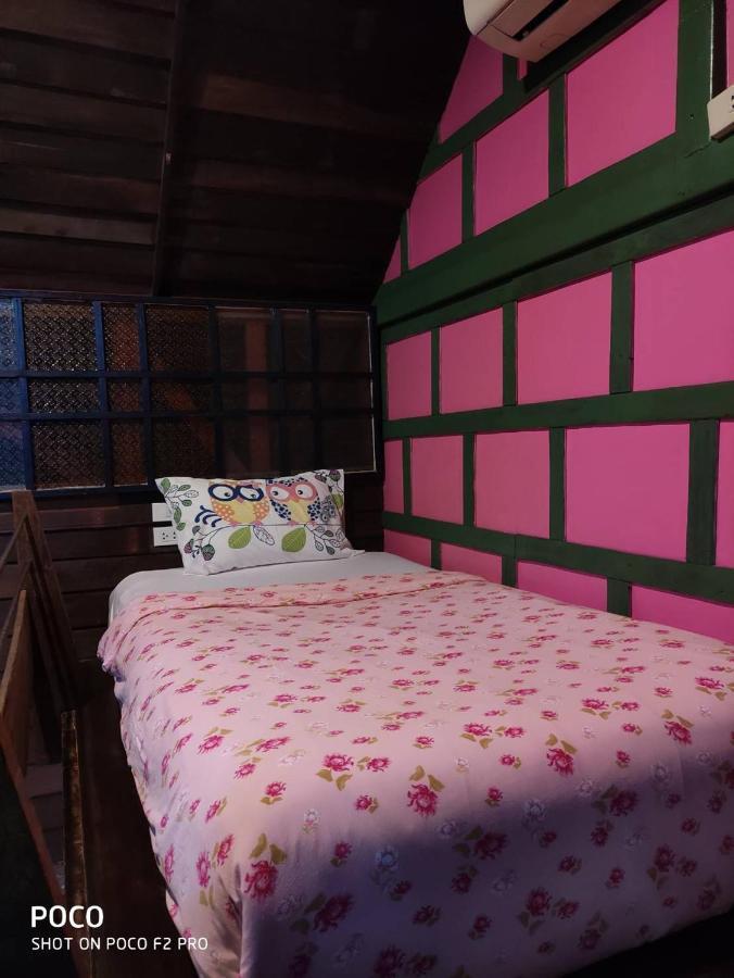 Tamarind Guesthouse Phra Nakhon Si Ayutthaya Dış mekan fotoğraf