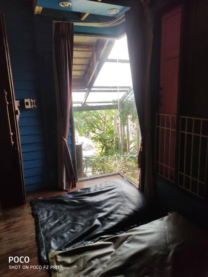 Tamarind Guesthouse Phra Nakhon Si Ayutthaya Dış mekan fotoğraf