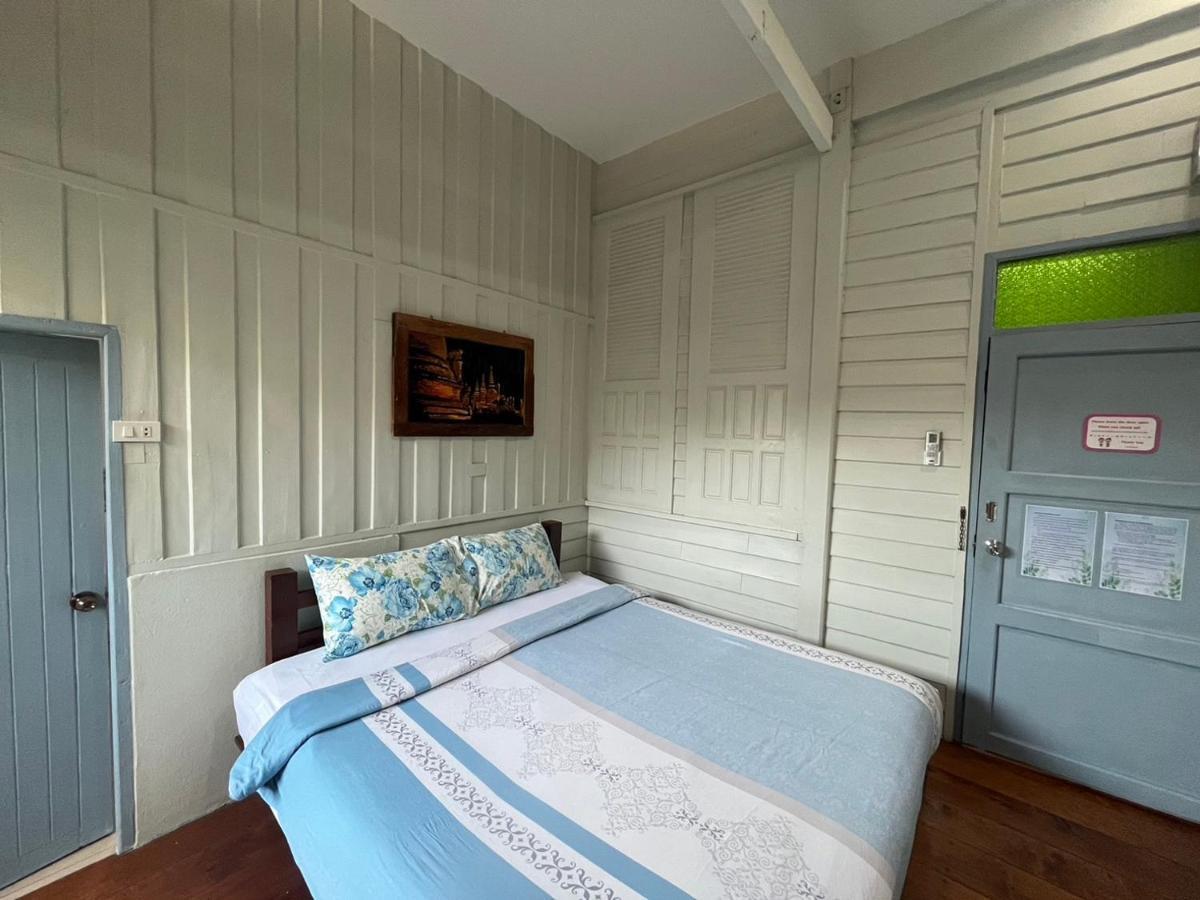 Tamarind Guesthouse Phra Nakhon Si Ayutthaya Dış mekan fotoğraf