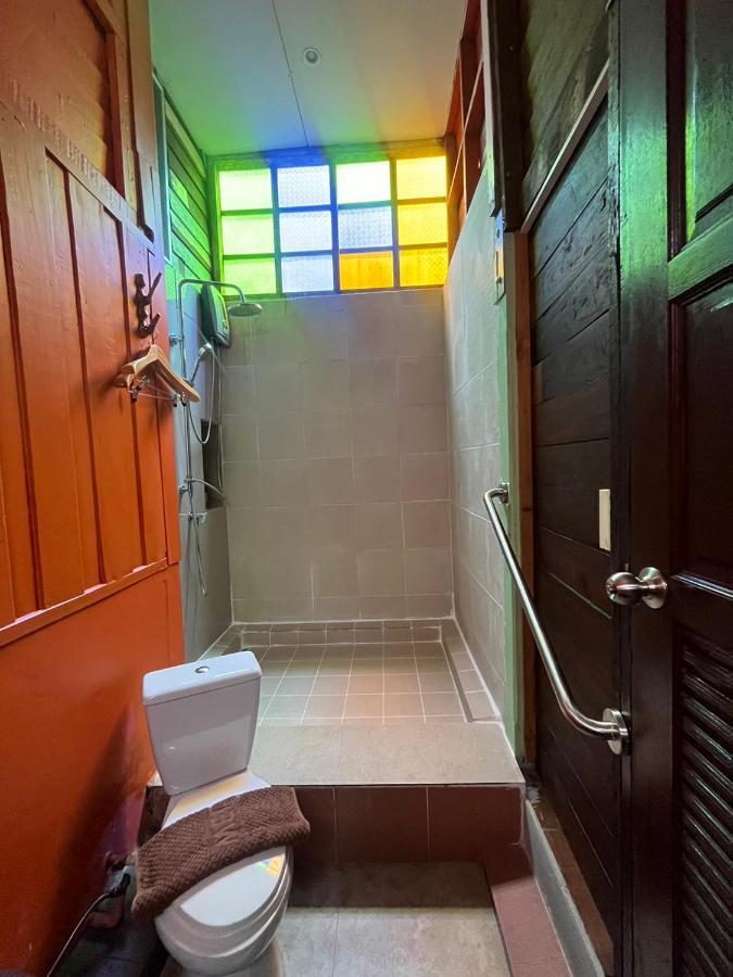 Tamarind Guesthouse Phra Nakhon Si Ayutthaya Dış mekan fotoğraf